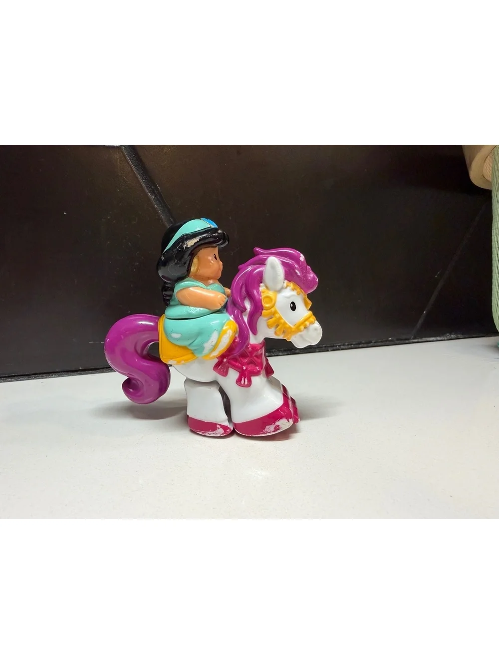 EXTREMELY RARE Fisher-Price Vintage Little People Jasmin Klip Klop